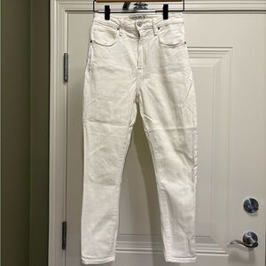 Abercrombie & Fitch High Rise White Jeans (Curve Love)